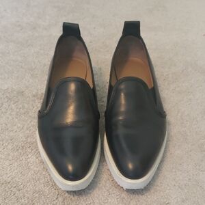 Everlane Black Leather Slip-On Loafers